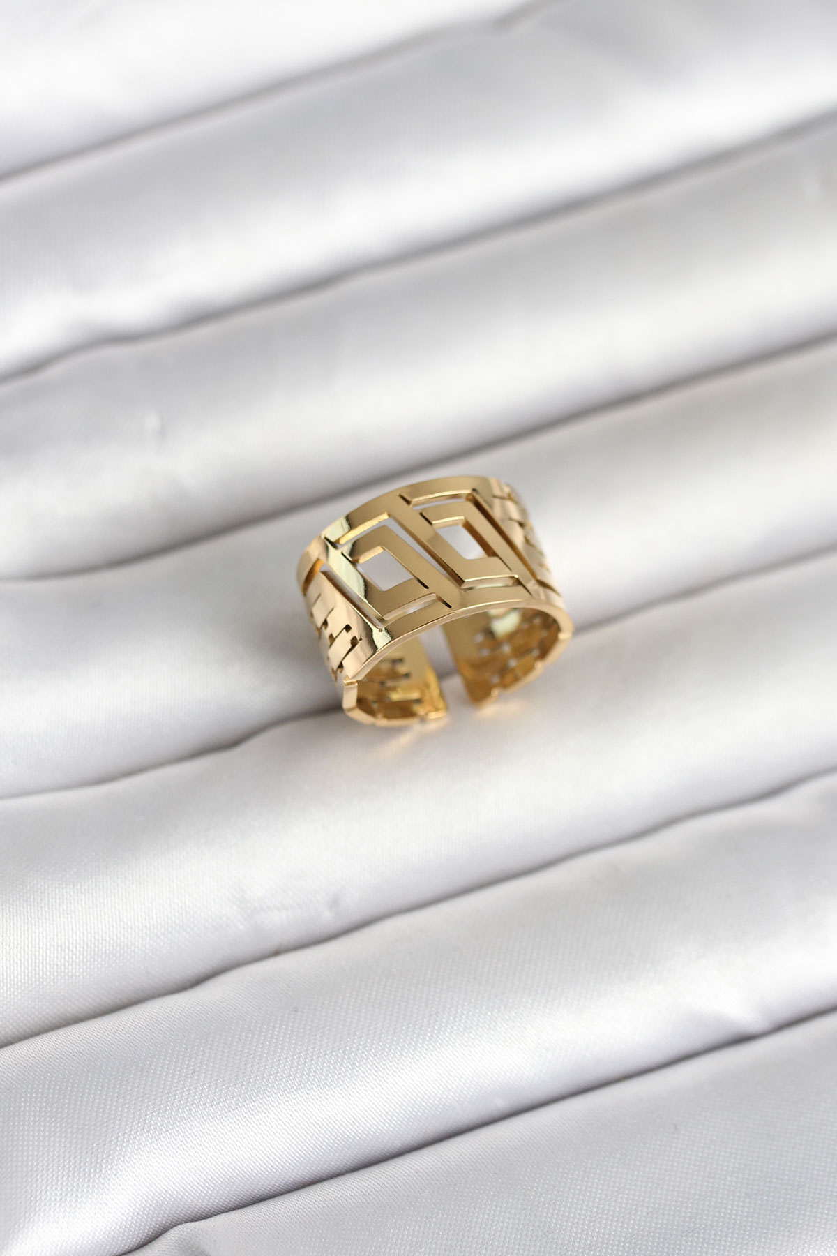 316L Çelik Gold Renk Geometrik Model Kadın Yüzük - TJ-BYK4176