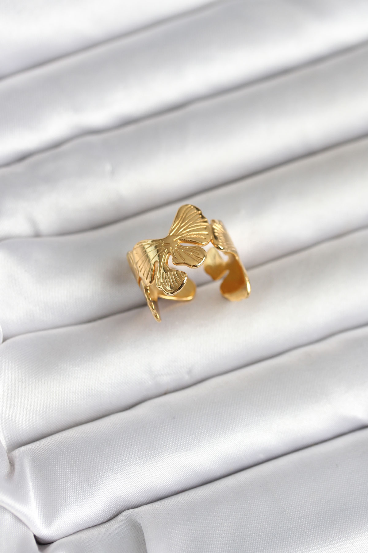 316L Çelik Gold Renk Lotus Model Kadın Yüzük - TJ-BYK4179