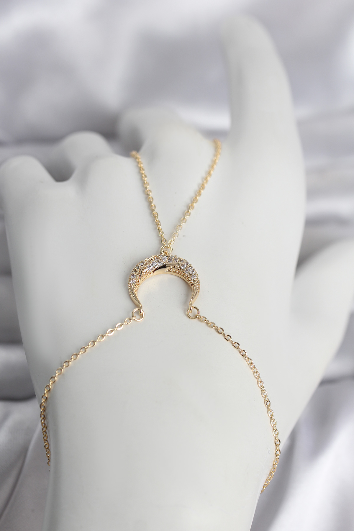 Pirinç Gold Renk Hilal Model Zirkon Taşlı Kadın Şahmeran - TJ-SN751