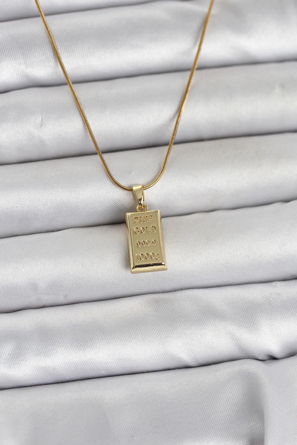 316L Çelik Zincir Gold Renk Külçe Altın Model Kadın Kolye - TJ-BKO11042