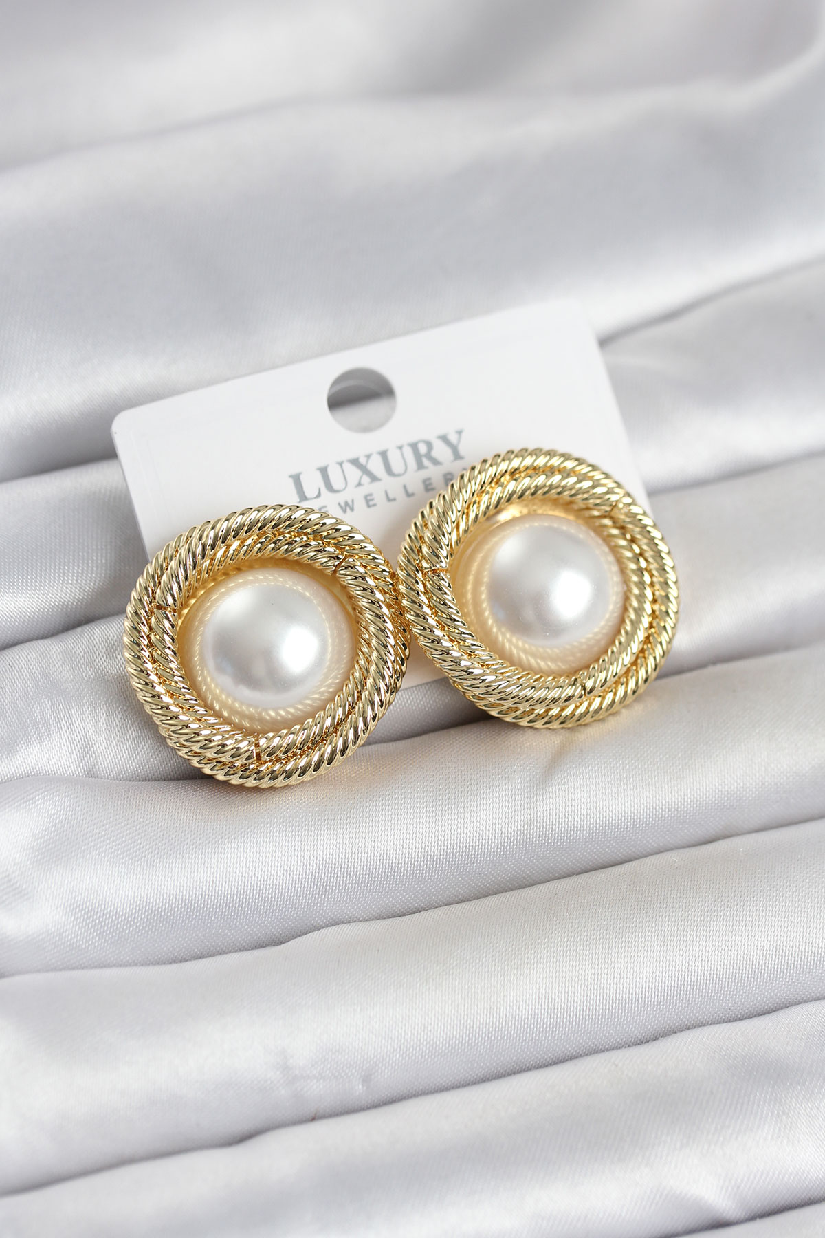 Pirinç Gold Renk Sarmal Model İncili Kadın Küpe - TJ-BKP11778
